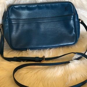 Louis Vuitton cross body